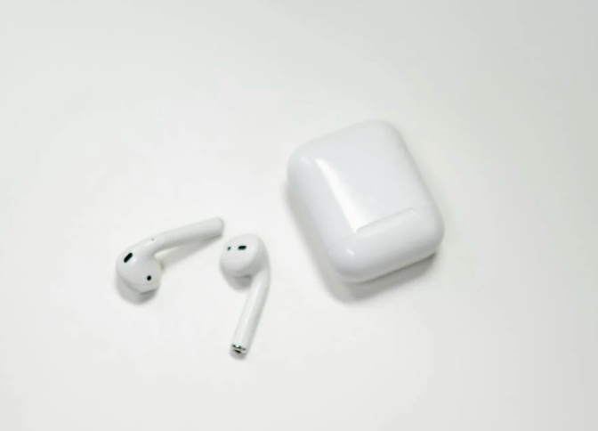 Gift Ideas: Why Engraved AirPods Cases Are a Must-Have